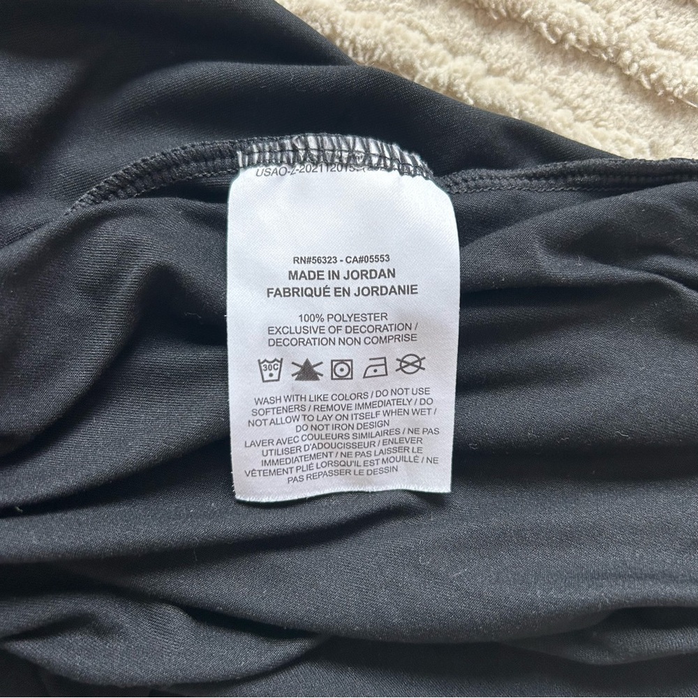 Nike Black Racerback Performance Tank - Picture 4 of 4